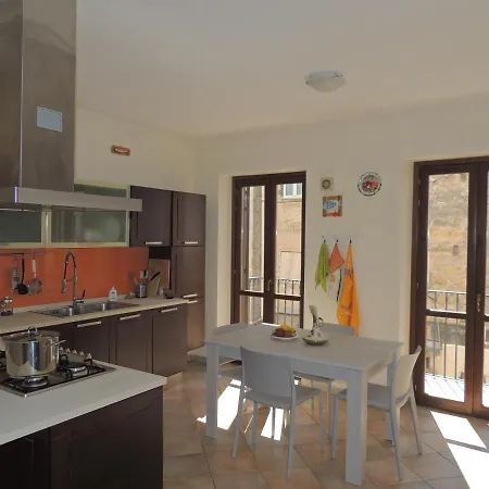 Suite Franziska Lift & Ac A Ballaro 1 *